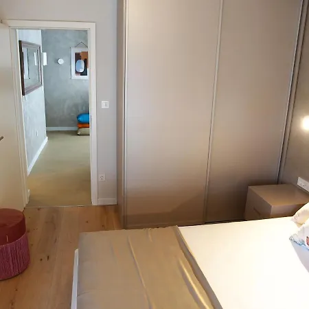 House Filipovic شقة
